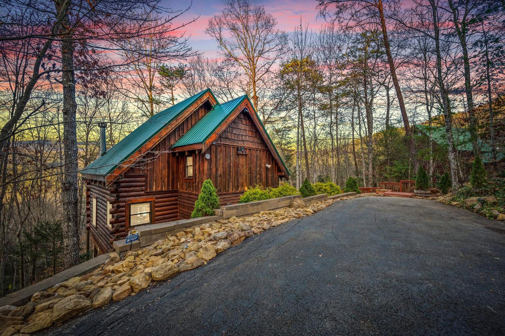 Cabin In A Gated Resort With Seasonal Resort Pool Pigeon Forge Luaran gambar